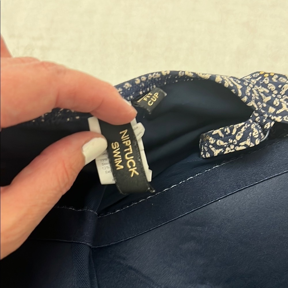 Elegant Navy Patterned One Piece Swimsuit 🩱 - Picture 2 of 6